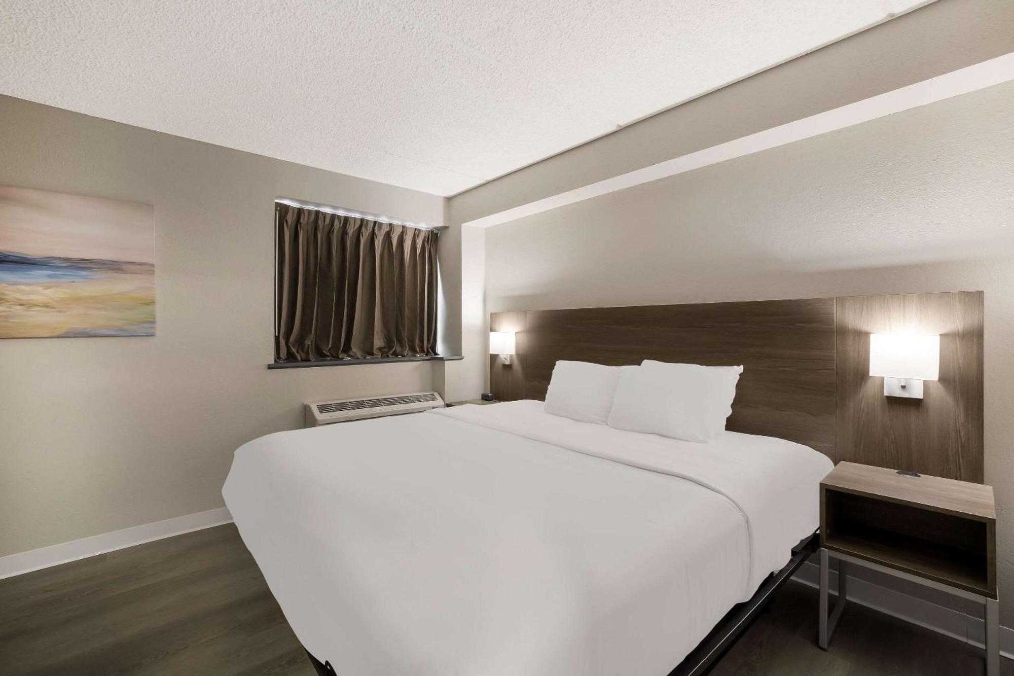 Suburban Studios Milwaukee Airport Екстериор снимка