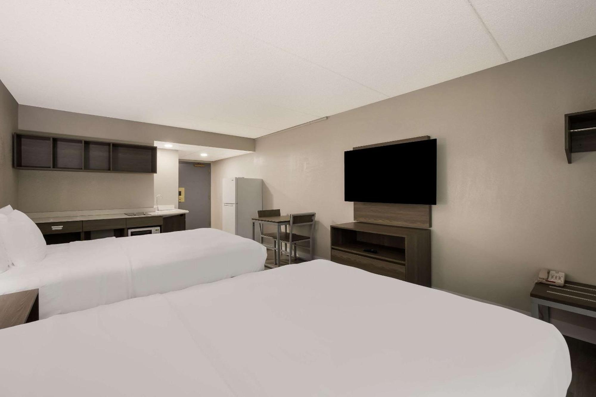 Suburban Studios Milwaukee Airport Екстериор снимка